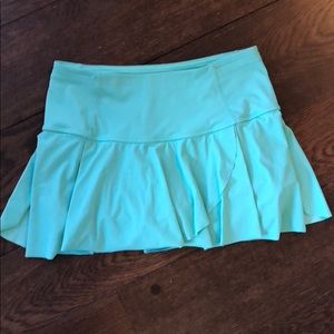 Lululemon green skirt